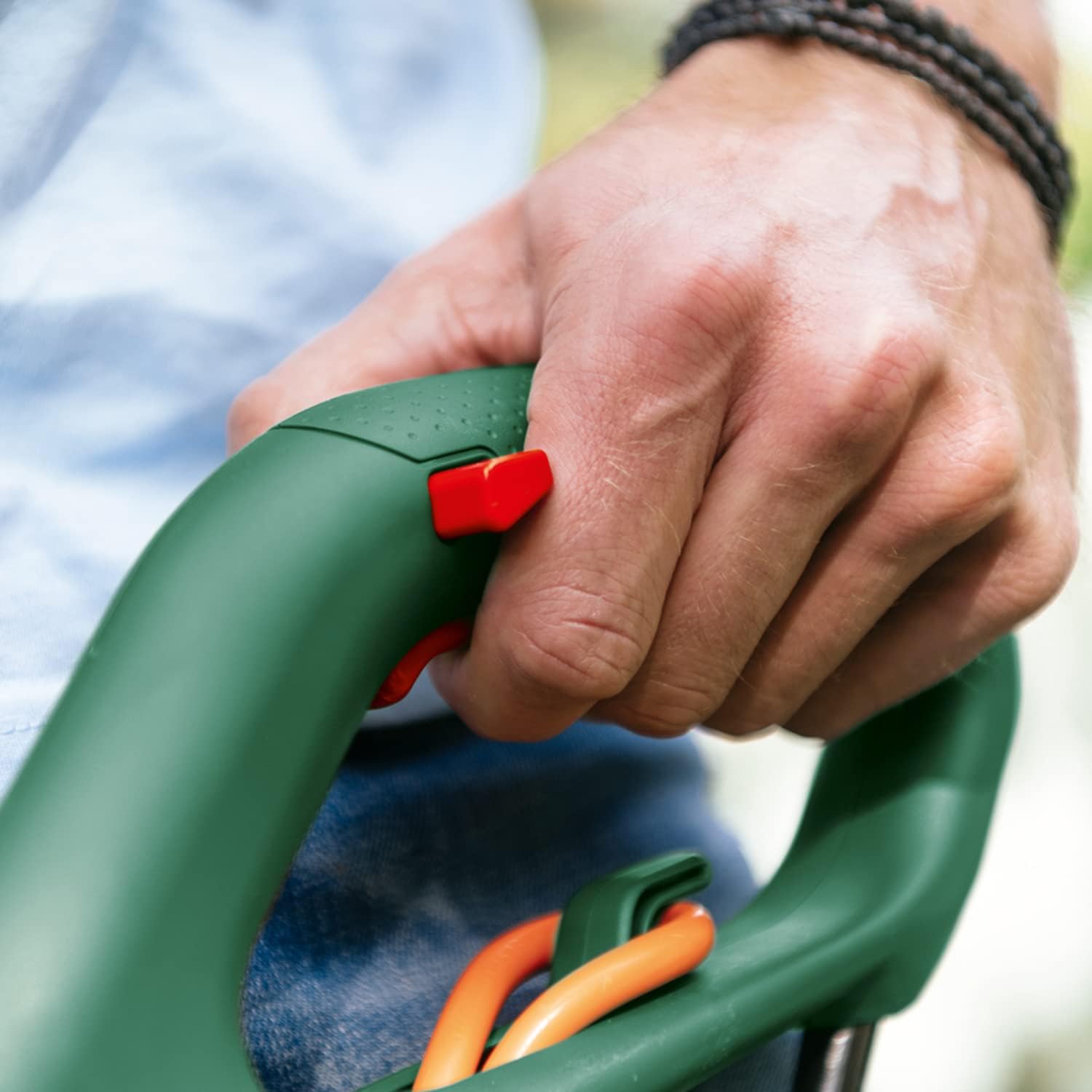 Detalle 2 de Bosch EasyGrassCut 23 débroussailleuse électrique sur câble 280 W, diamètre de coupe 23 cm