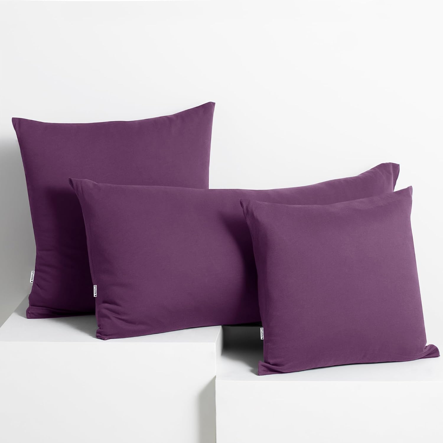 Detalle 2 de DecoKing Lot de 2 Taies d'oreiller 50 x 60 cm – Jersey coton peigné, fermeture éclair, couleur Prune Amber