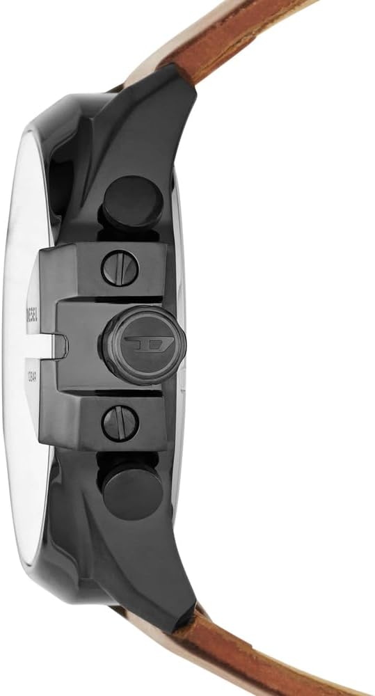 Detalle de Diesel Mega Chief Series – Montre homme chrono, boîtier 51 mm, cadran noir et bracelet cuir marron
