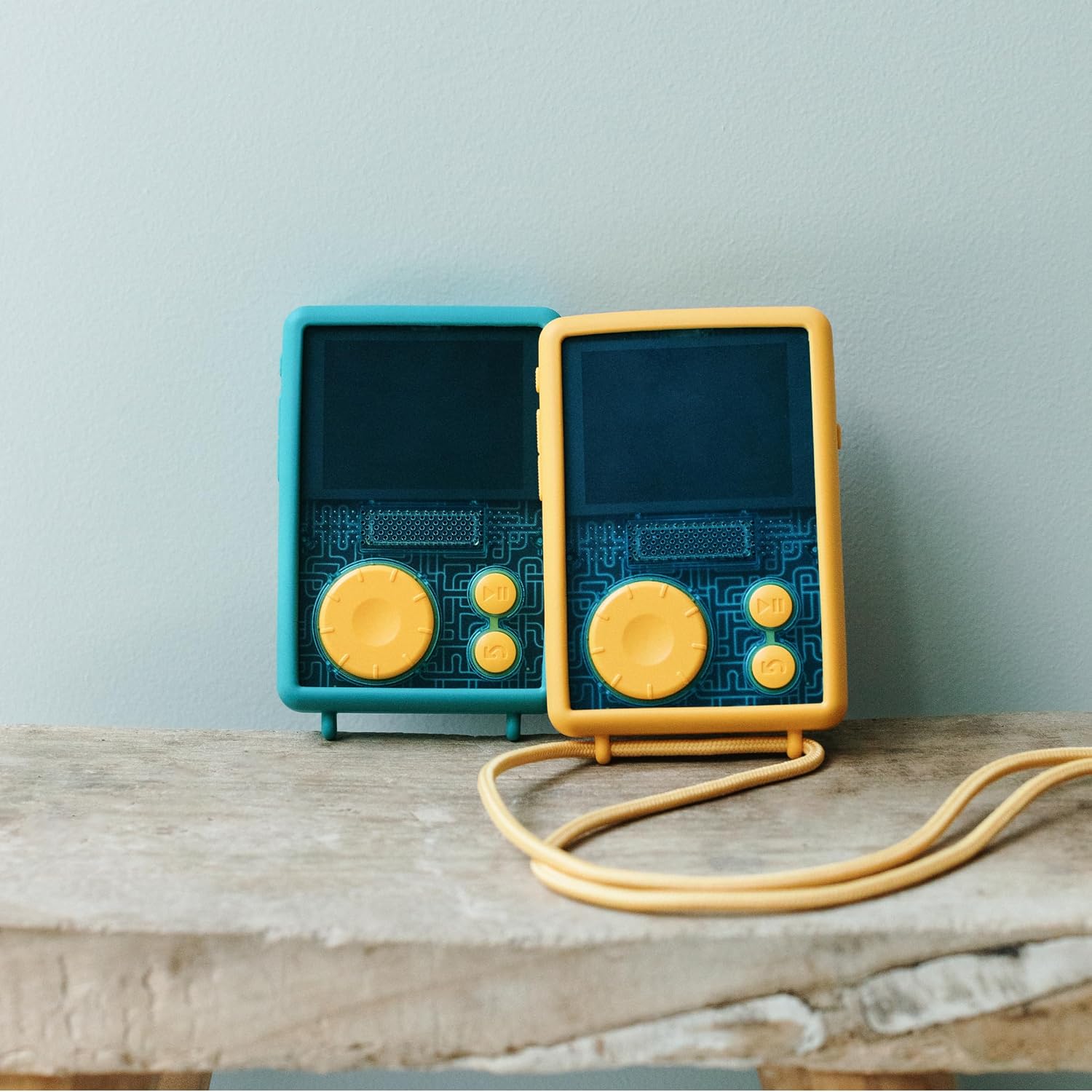 Detalle 2 de Lunii FLAM – Coque Anti-Chocs Officielle Jaune pour FLAM, boîte à histoires sans BPA