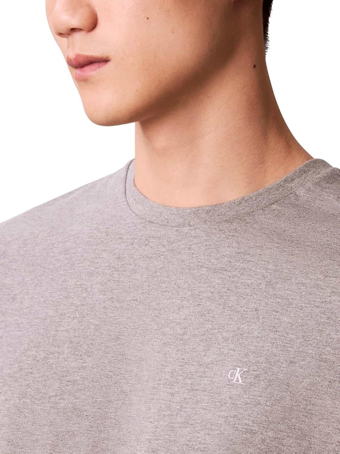Detalle de Calvin Klein T-shirt manches courtes homme Classic Monogram Tee à col ras-du-cou