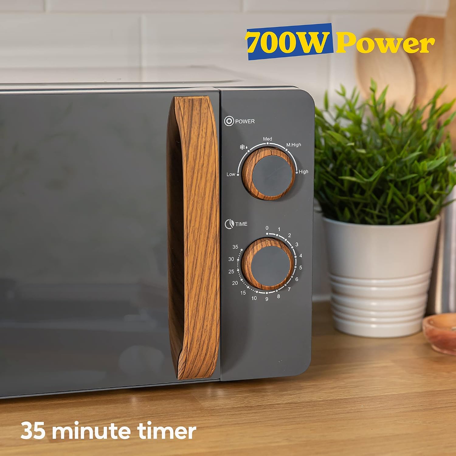 Detalle de Russell Hobbs RHMM713G Micro-ondes compact 700 W – style scandinave et finition bois