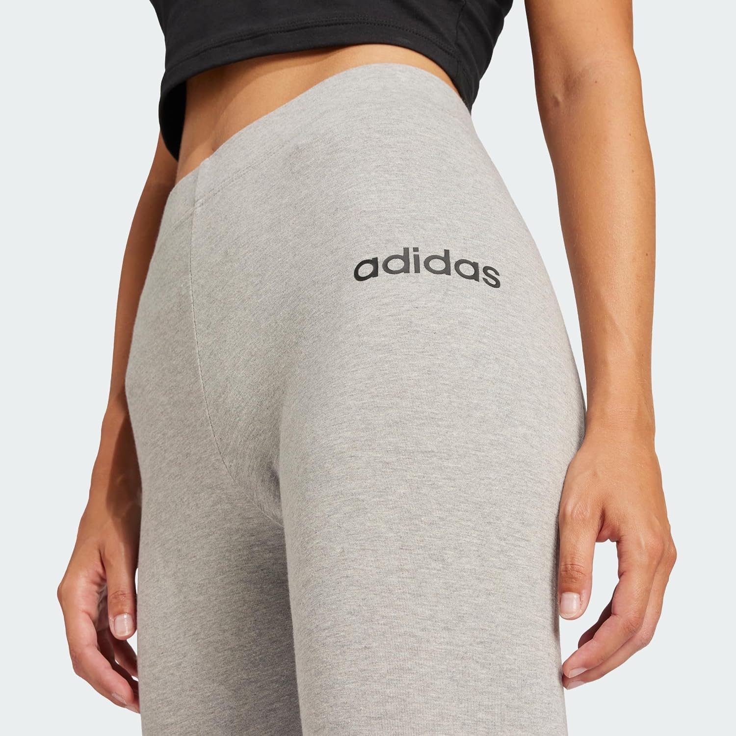 Detalle 2 de adidas Essentials Linear Leggings