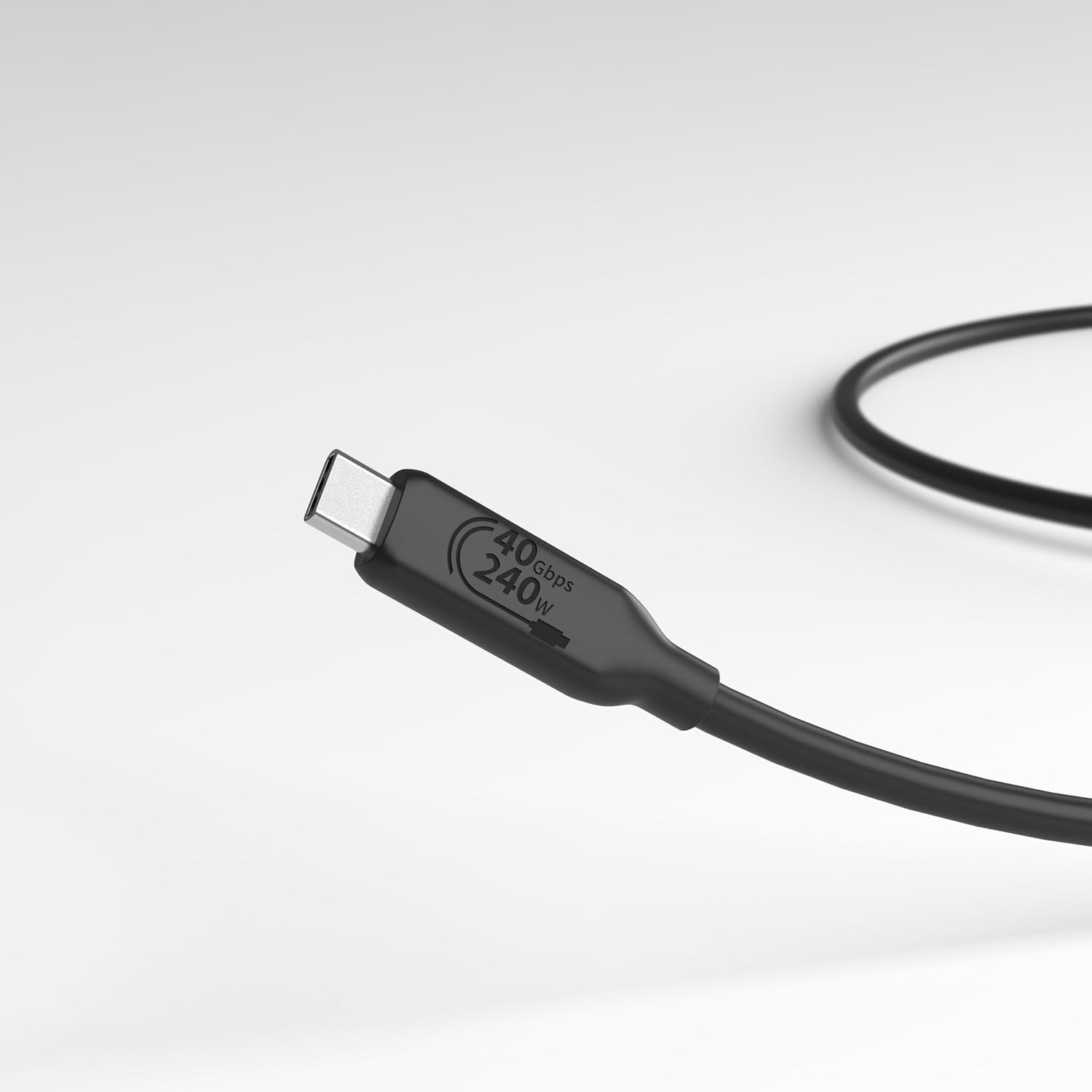 Detalle de Amazon Basics Câble USB‑C vers USB‑C 4 (Thunderbolt 4/3) 240 W, données 40 Gbit/s, vidéo 8K, 1 m noir