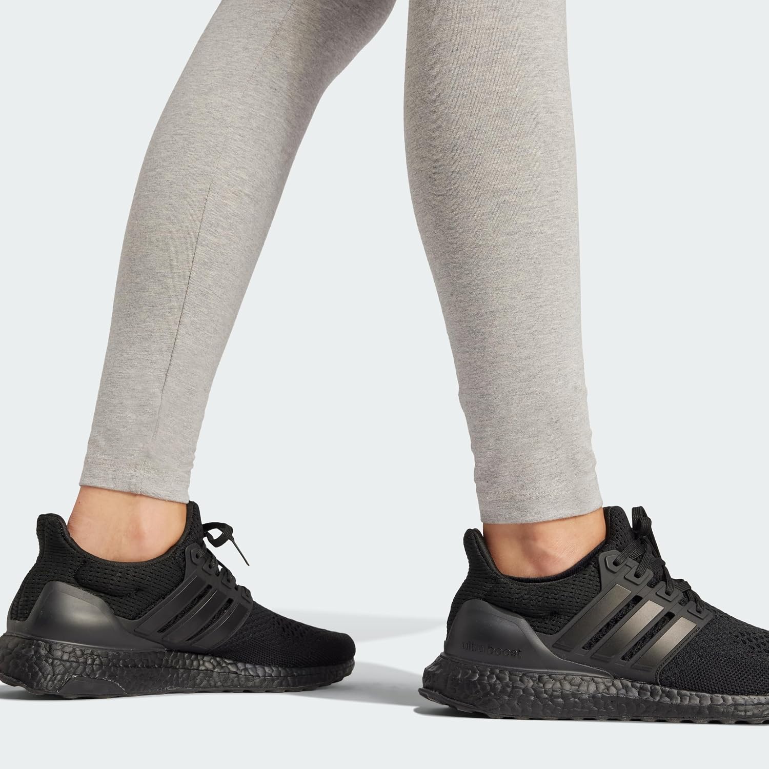 Detalle de adidas Essentials Linear Leggings